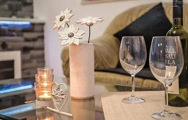 Ezgeta Villa Kaštel Novi